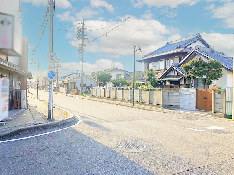 現地写真（前面道路含む現地写真）