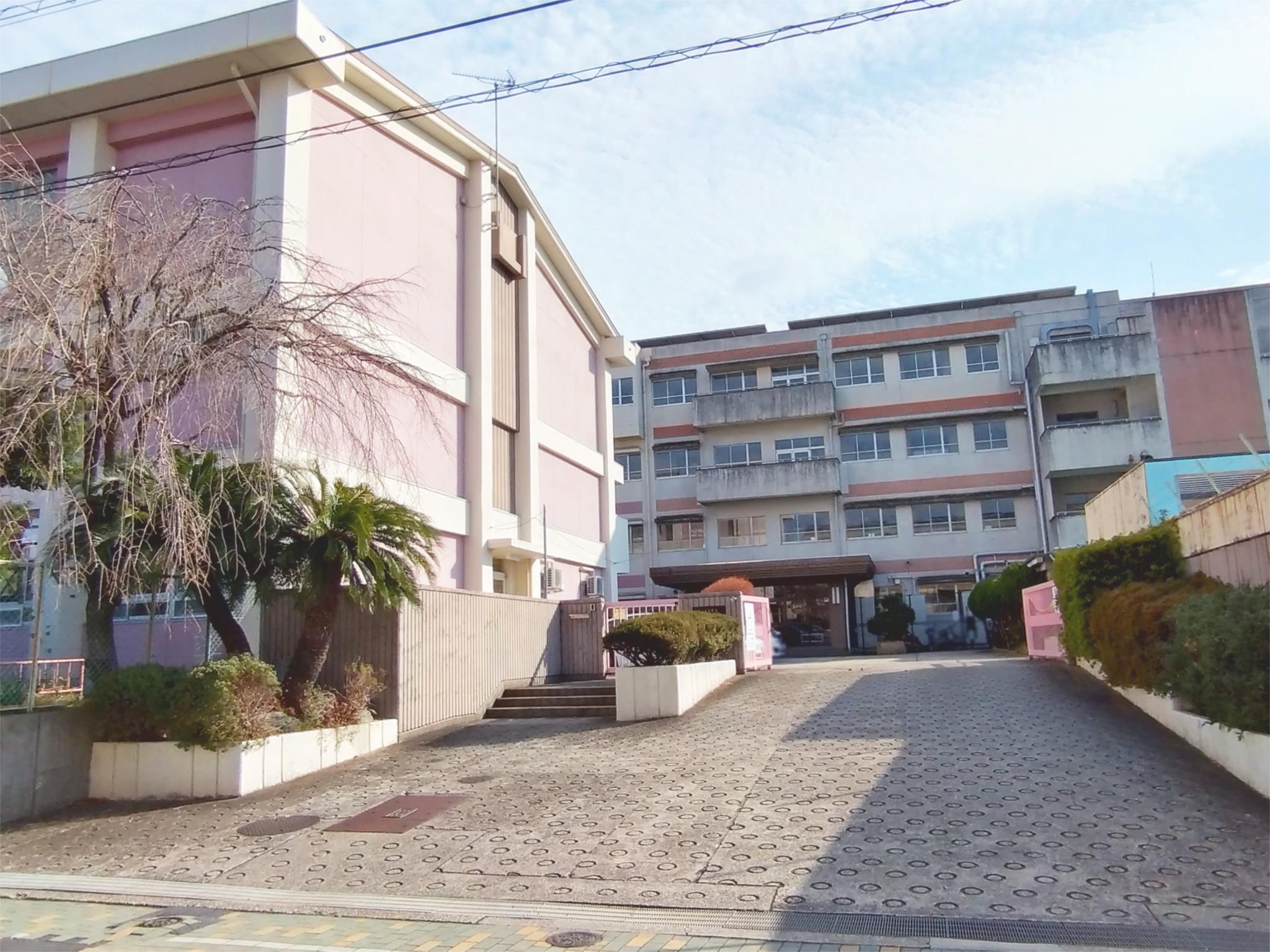 名古屋市立前山小学校