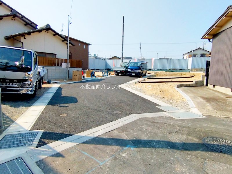 現地写真（前面道路含む現地写真）