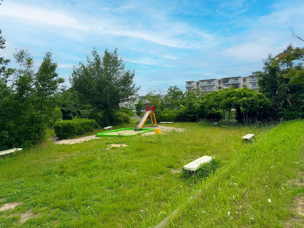 つつじが丘中央公園