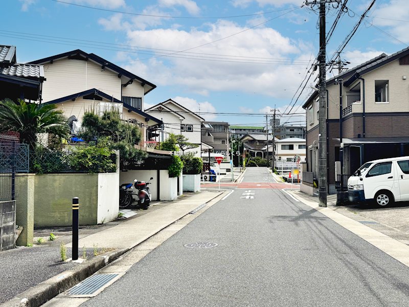 現地写真（前面道路含む現地写真）
