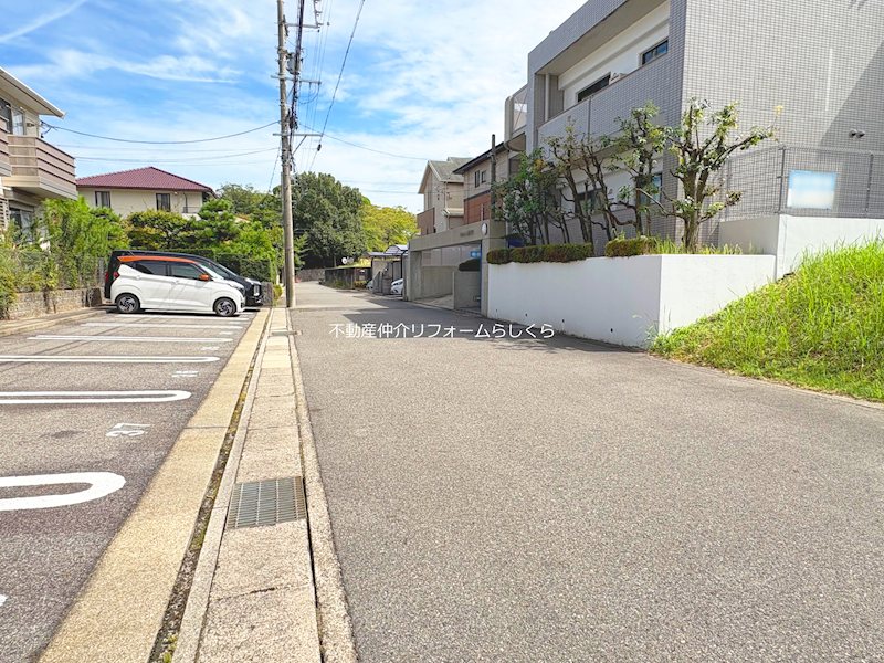 現地写真（前面道路含む現地写真）