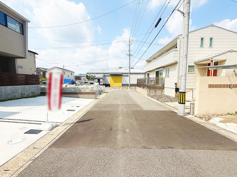 現地写真（前面道路含む現地写真）