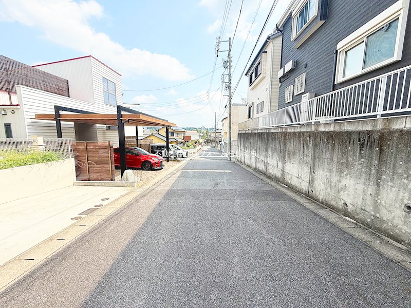 現地写真（前面道路含む現地写真）