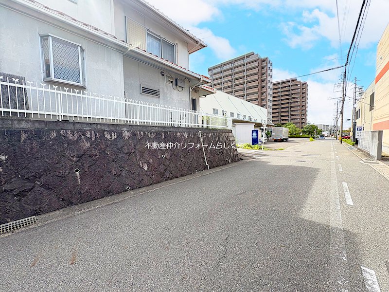 現地写真（前面道路含む現地写真）