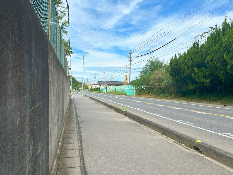 現地写真（前面道路含む現地写真）