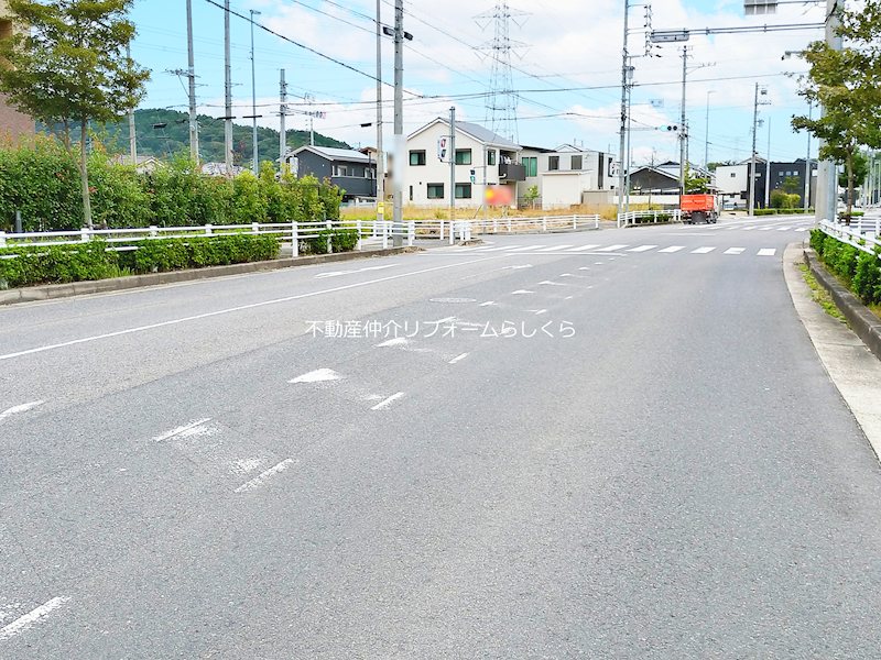 現地写真(前面道路含む現地写真)