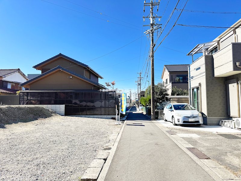 現地写真（前面道路含む現地写真）