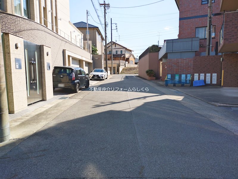 現地写真（前面道路含む現地写真）