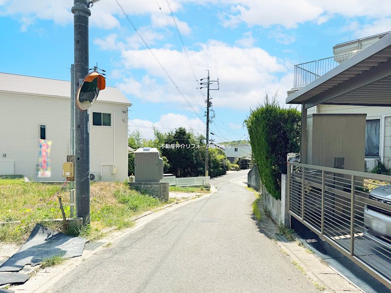 現地写真（前面道路含む現地写真）