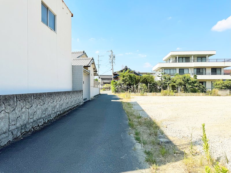 現地写真（前面道路含む現地写真）