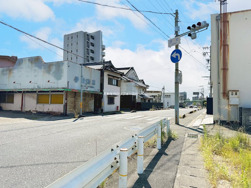 現地写真（前面道路含む現地写真）