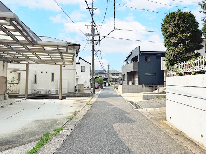 現地写真（前面道路含む現地写真）