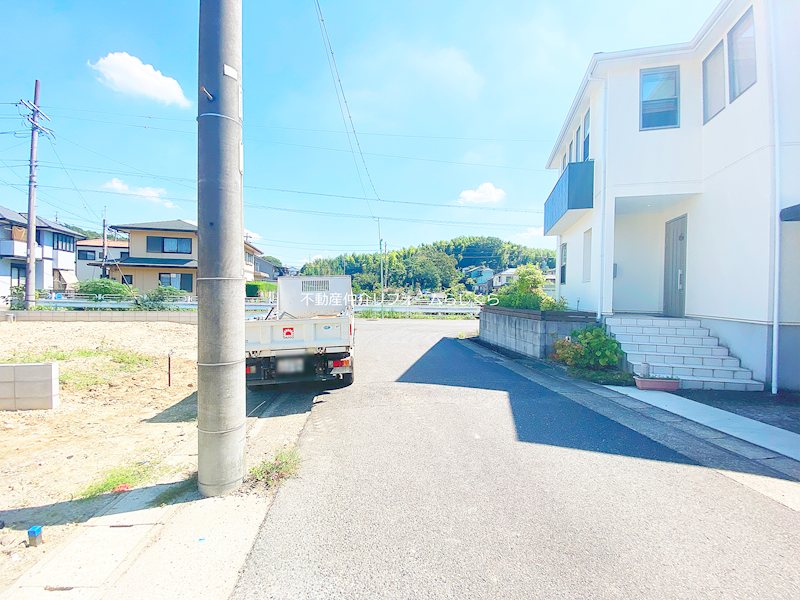 現地写真（前面道路含む現地写真）