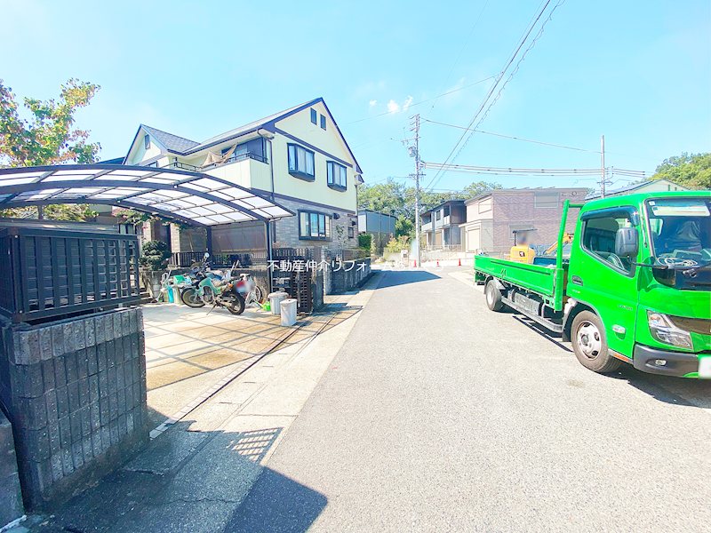 現地写真（前面道路含む現地写真）