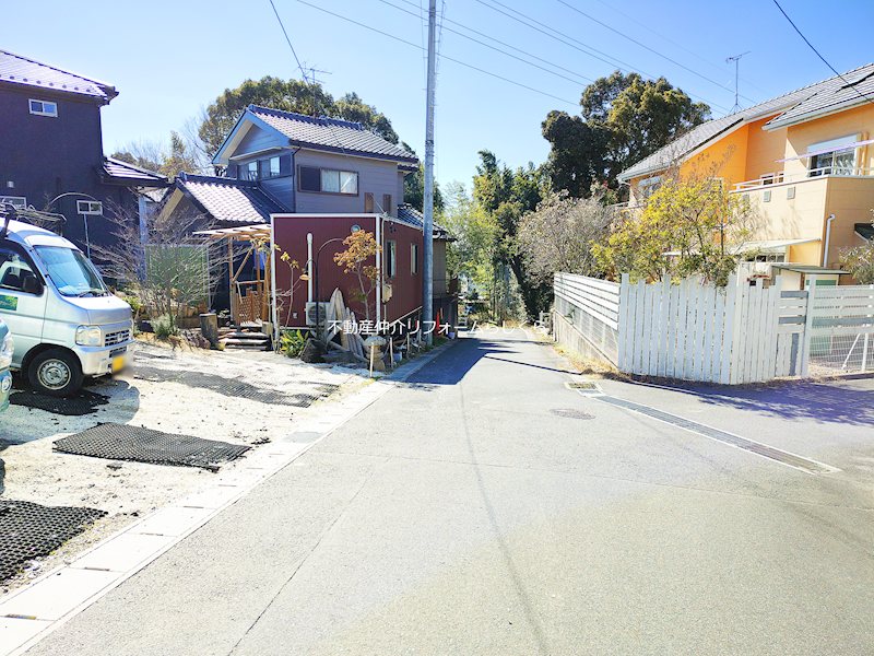 現地写真（前面道路含む現地写真）