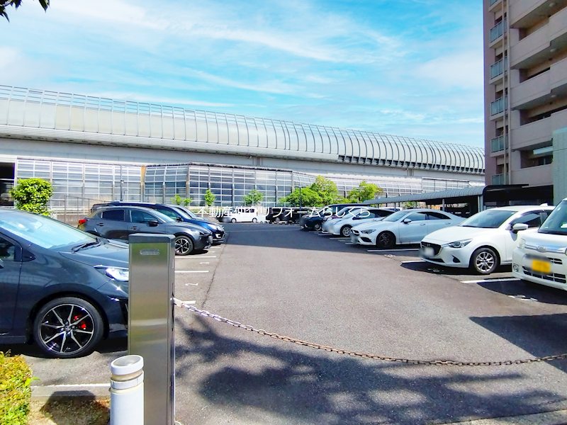 共用部写真（駐車場）