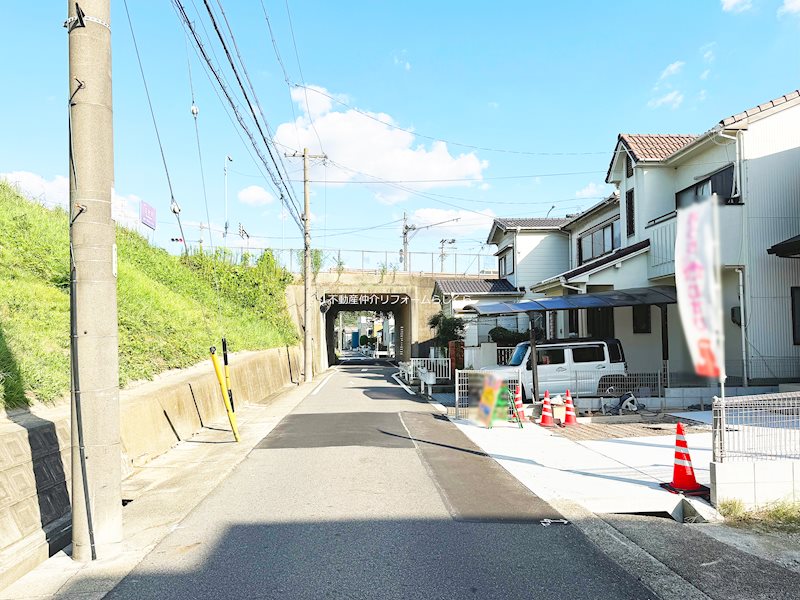現地写真（前面道路含む現地写真）