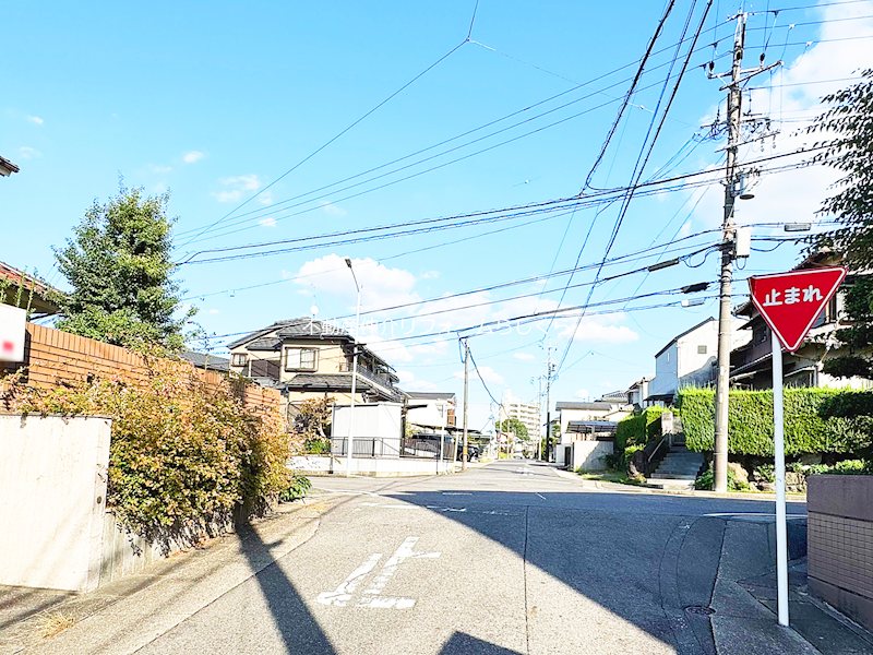 現地写真（前面道路含む現地写真）