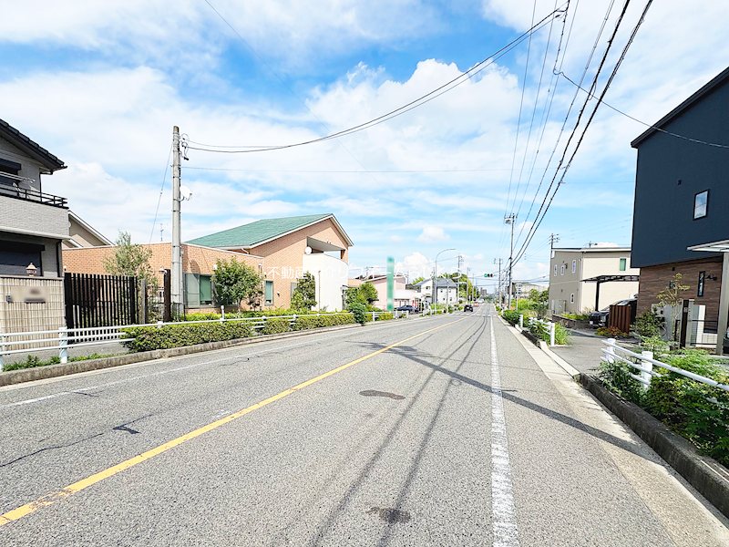 現地写真（前面道路含む現地写真）