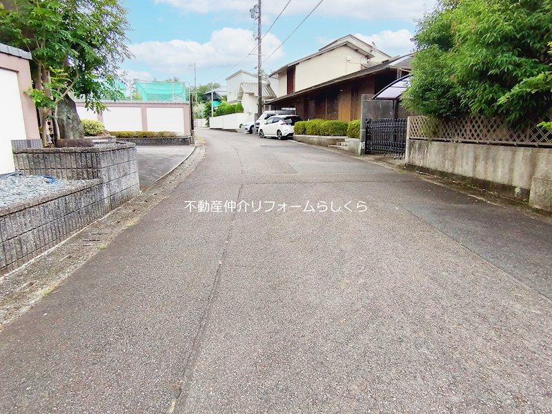 現地写真（前面道路含む現地写真）