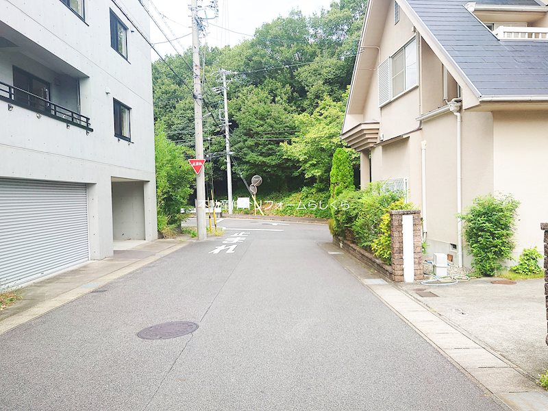 現地写真（前面道路含む現地写真）