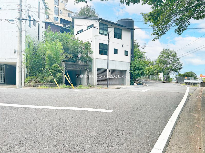 現地写真（前面道路含む現地写真）