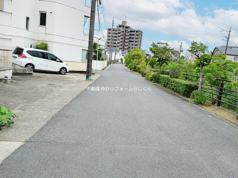 現地写真（前面道路含む現地写真）