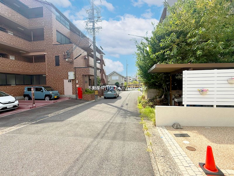 現地写真（前面道路含む現地写真）