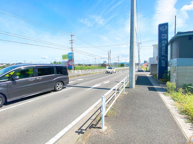 現地写真（前面道路含む現地写真）