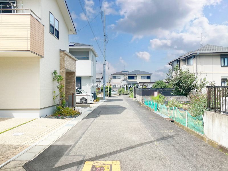 現地写真（前面道路含む現地写真）