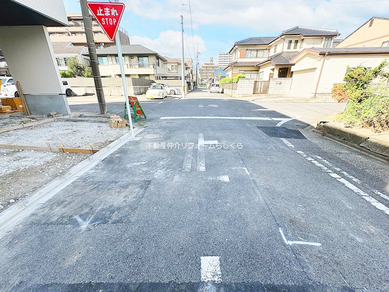 現地写真(前面道路含む現地写真)