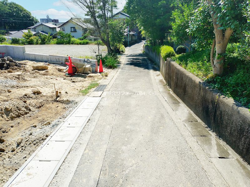 現地写真（前面道路含む現地写真）