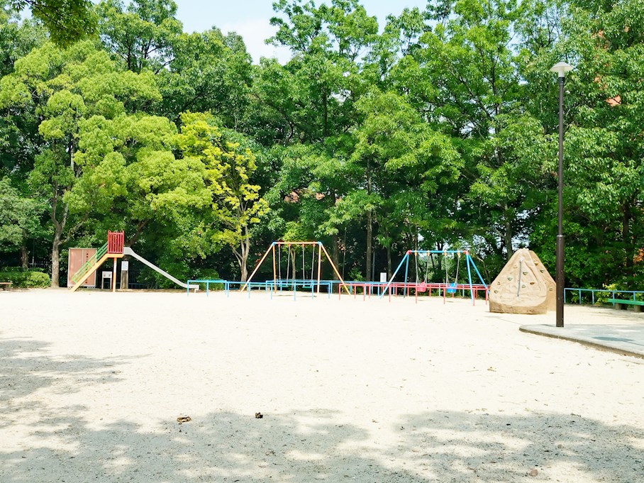 八事富士見公園