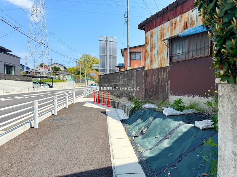 現地写真（前面道路含む現地写真）