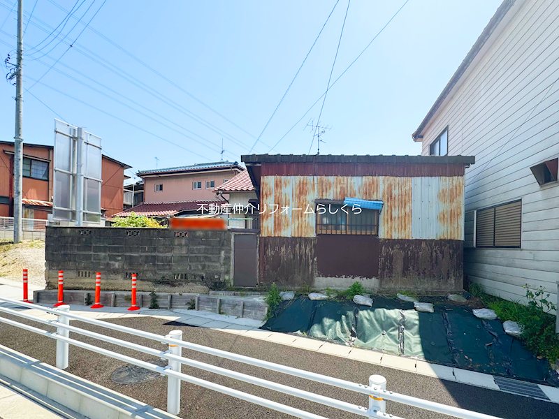現地写真（前面道路含む現地写真）