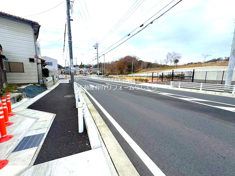 現地写真（前面道路含む現地写真）