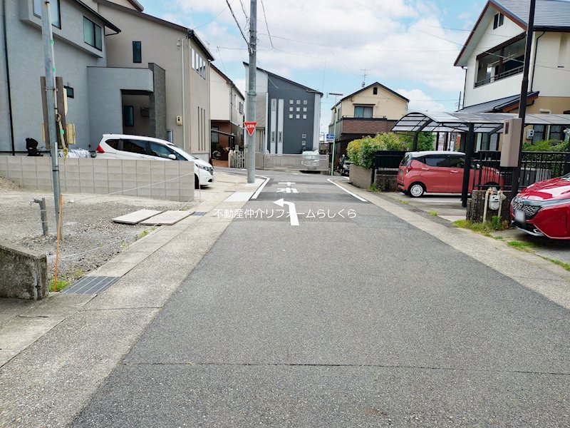 現地写真（前面道路含む現地写真）