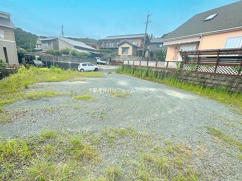 現地写真（前面道路含む現地写真）