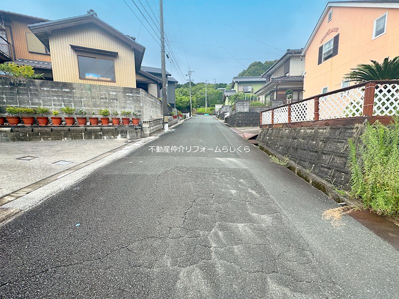 現地写真（前面道路含む現地写真）