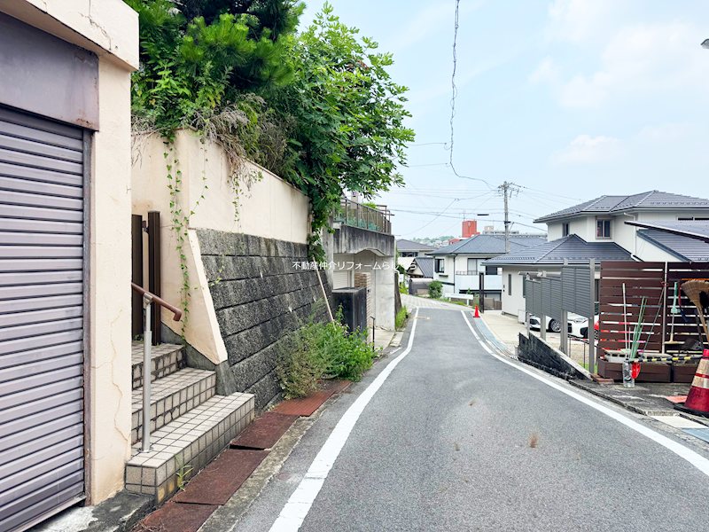 現地写真（前面道路含む現地写真）