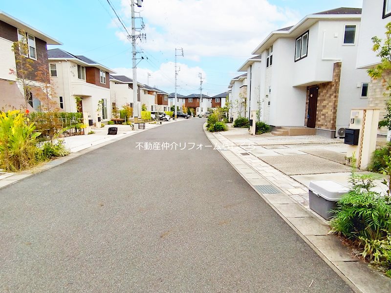 現地写真（前面道路含む現地写真）