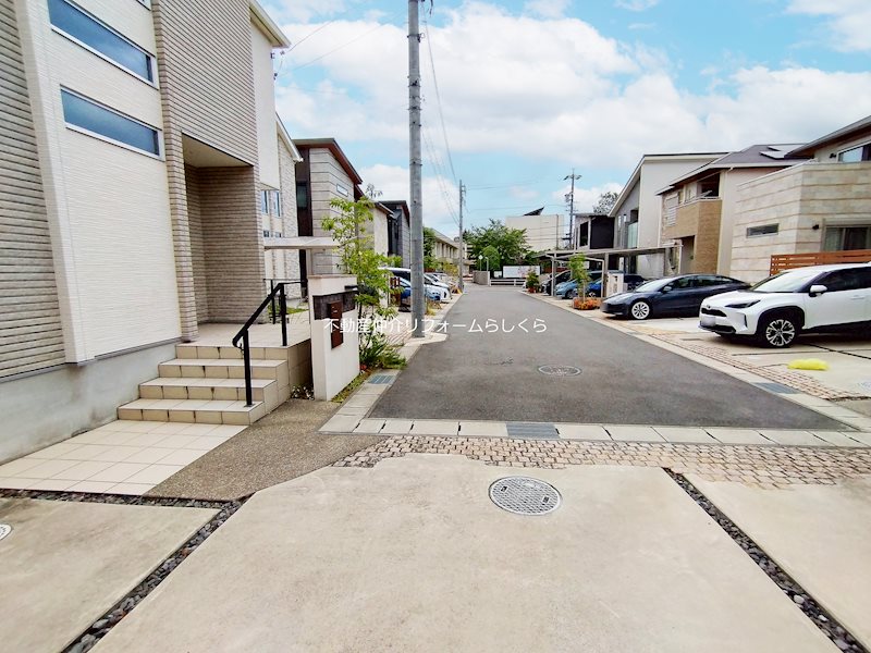 現地写真（前面道路含む現地写真）