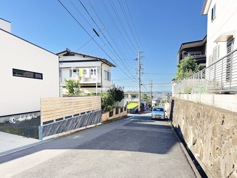 現地写真（前面道路含む現地写真）