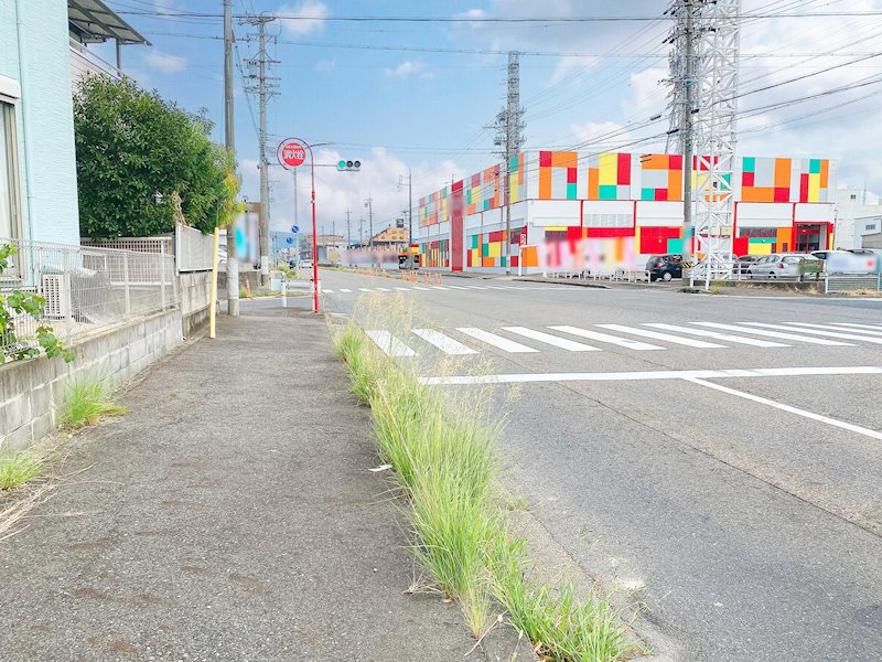 現地写真（前面道路含む現地写真）