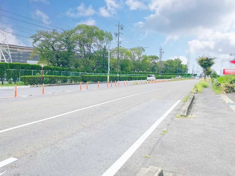 現地写真（前面道路含む現地写真）