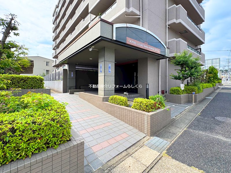 共用部写真（エントランス）