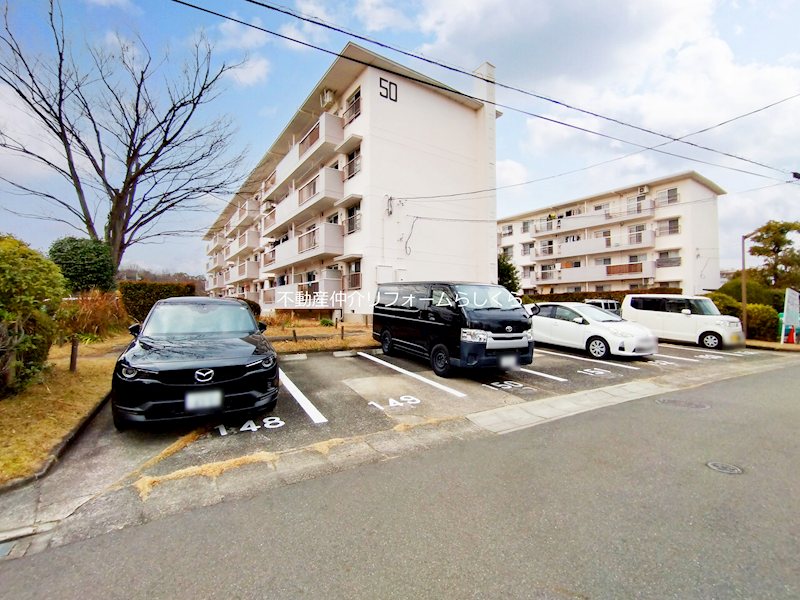 共用部写真（駐車場）