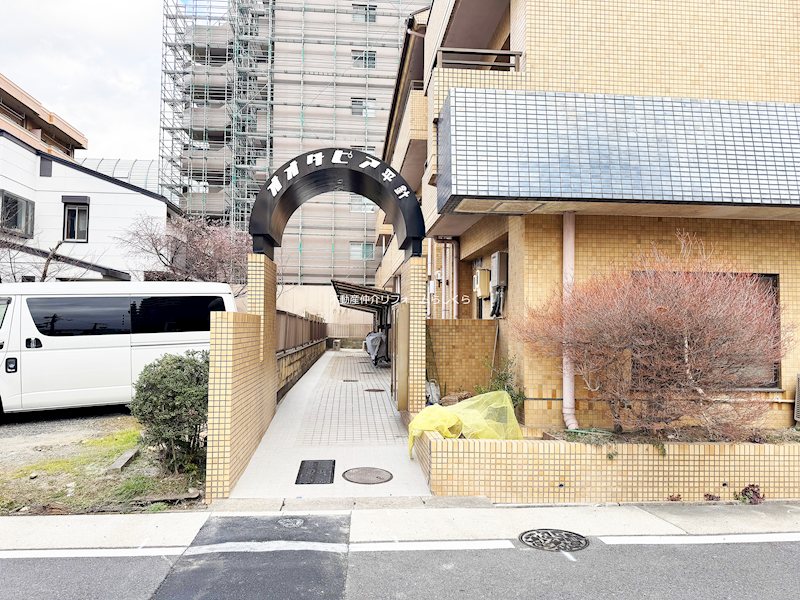 共用部写真（エントランス）