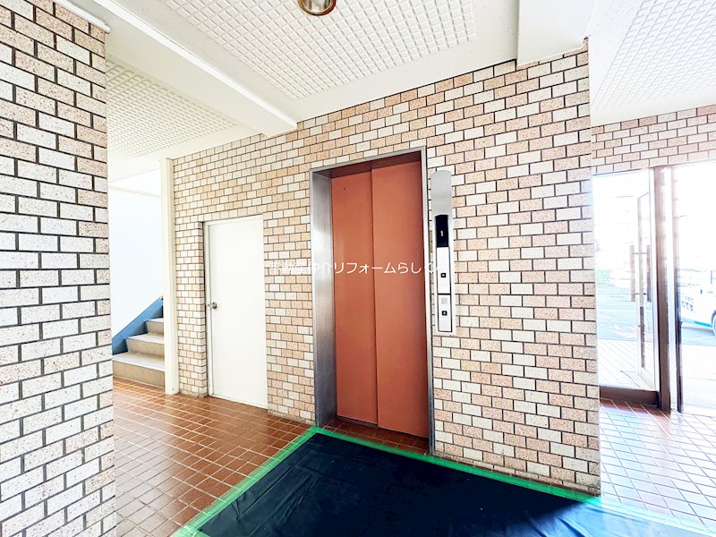 共用部写真（エントランス）